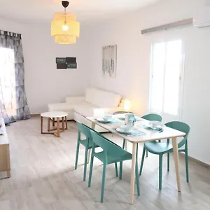 https://apartamento-la-playa.hotelsinnerja.org